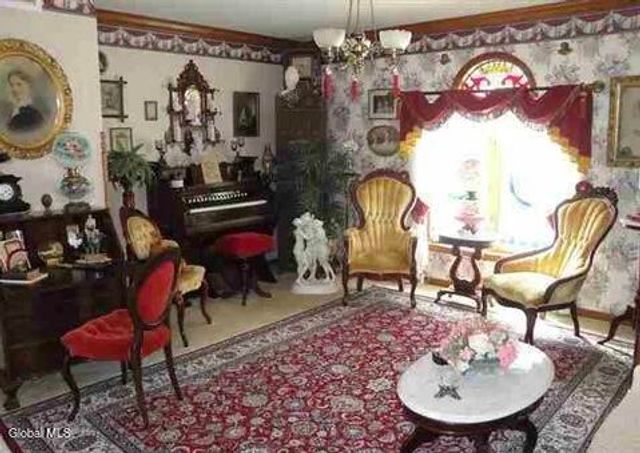 225 Long Meadow Lane, Rotterdam, NY 12306