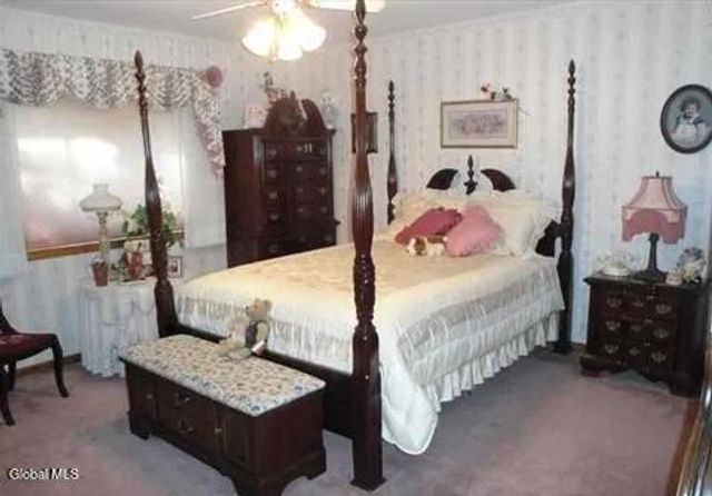 225 Long Meadow Lane, Rotterdam, NY 12306