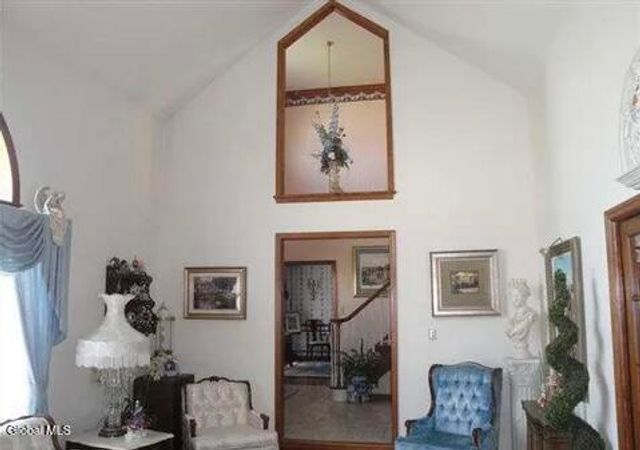 225 Long Meadow Lane, Rotterdam, NY 12306