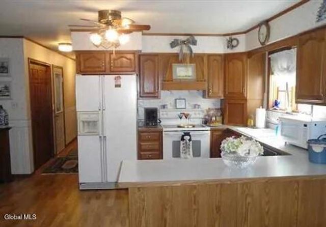 225 Long Meadow Lane, Rotterdam, NY 12306