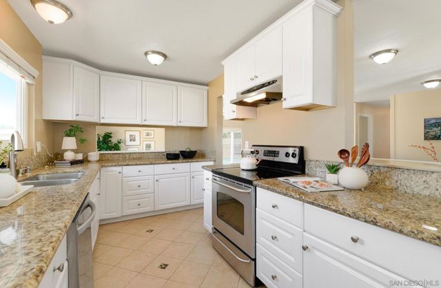 939 Nolan Way, Chula Vista, CA 91911