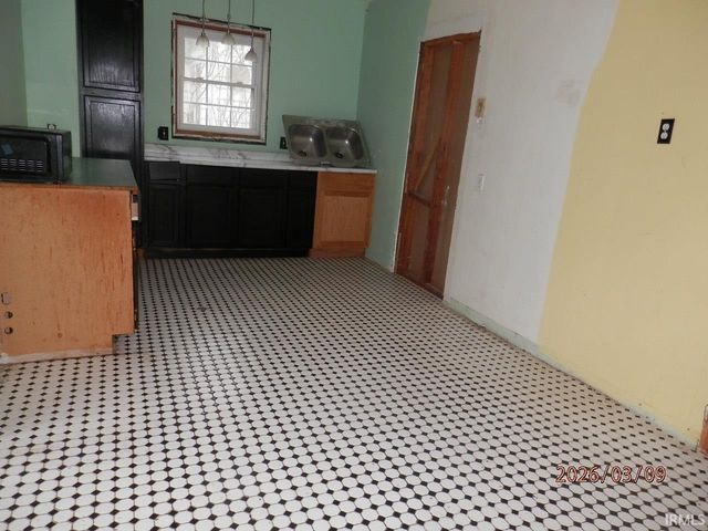 606 Adams Street, Cannelton, IN 47520