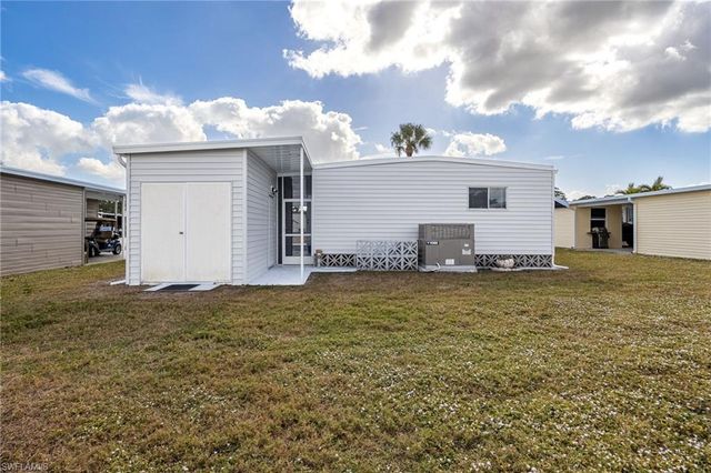 479 Nicklaus BLVD, North Fort Myers, FL 33903