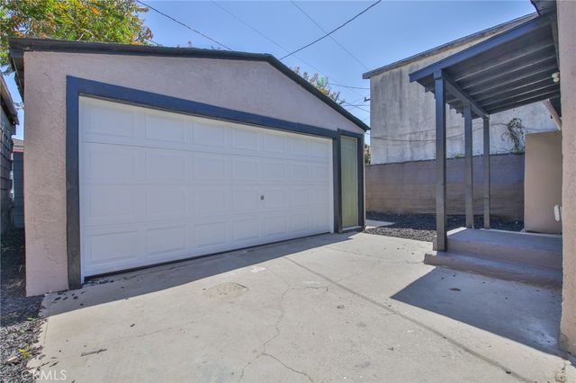 2114 E Knopf, Compton, CA 90222