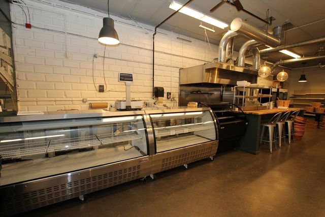 162 Harding Street, Worcester, MA 01604