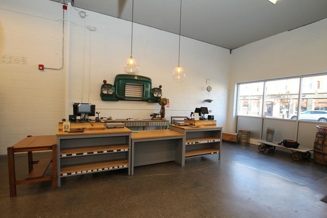 162 Harding Street, Worcester, MA 01604