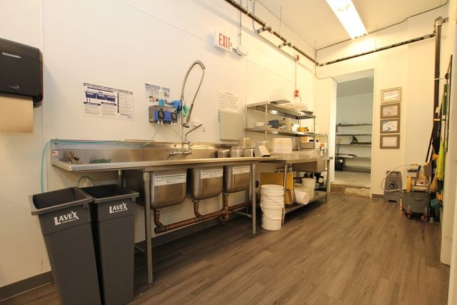 162 Harding Street, Worcester, MA 01604