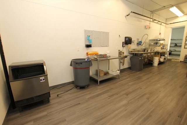 162 Harding Street, Worcester, MA 01604