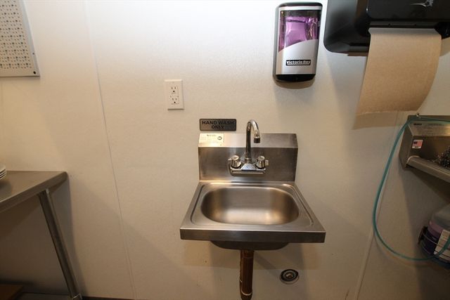 162 Harding Street, Worcester, MA 01604