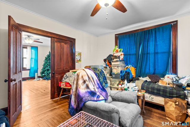 39 Oakridge Street, Norwich, CT 06360