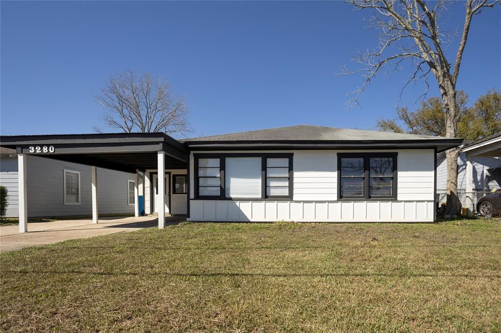 3280 Cartwright Street, Beaumont, TX 77701