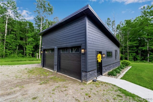 8 Trail Heights Poverty Hill Road, Ellicottville, NY 14731