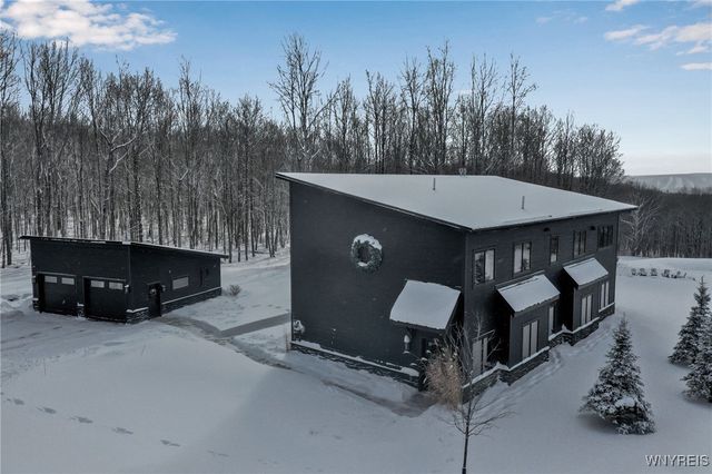 8 Trail Heights Poverty Hill Road, Ellicottville, NY 14731