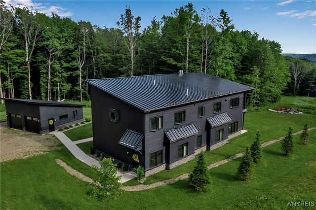 8 Trail Heights Poverty Hill Road, Ellicottville, NY 14731