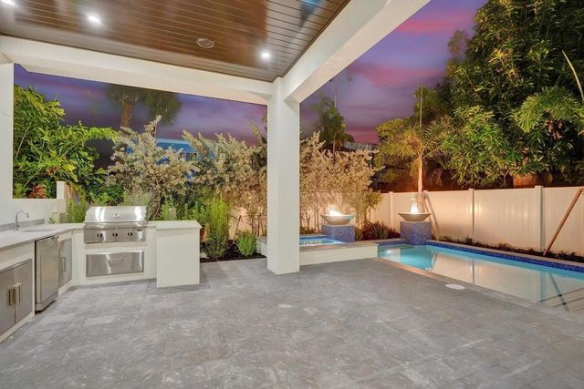 4524 Seagrape Drive 1 North, Lauderdale-By-The-Sea 1 North, Fort Lauderdale, FL 33308