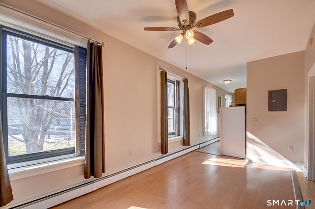 26 Greene Avenue A8, Norwich, CT 06360