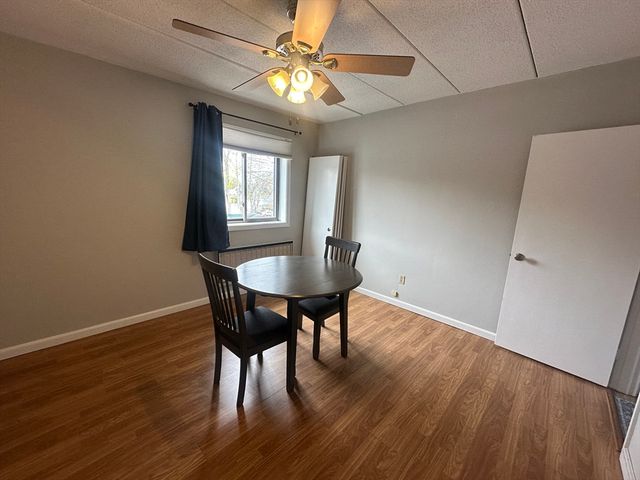 40 High St 305, Dedham, MA 02026