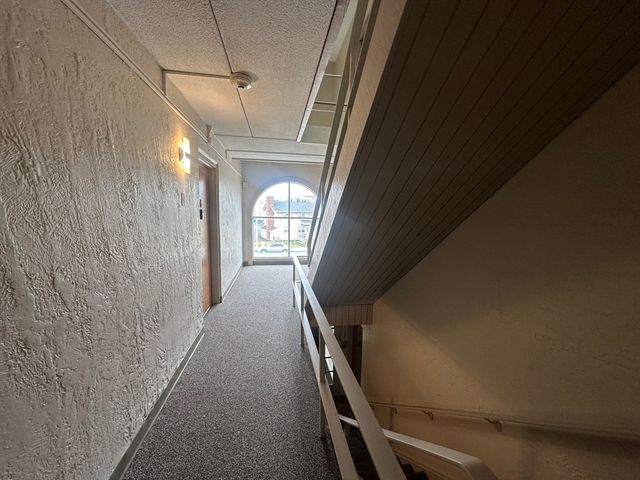 40 High St 305, Dedham, MA 02026