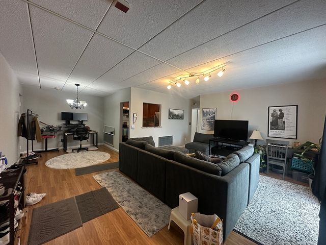 40 High St 305, Dedham, MA 02026