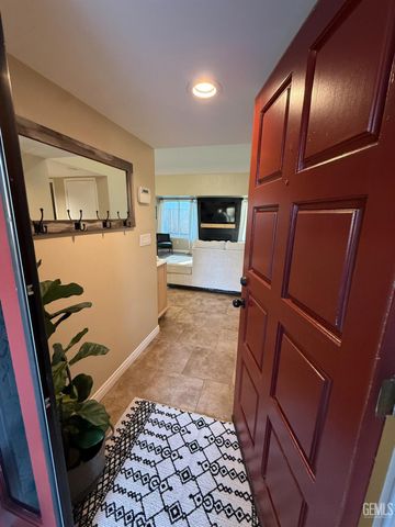 3708 Meade Court, Bakersfield, CA 93309