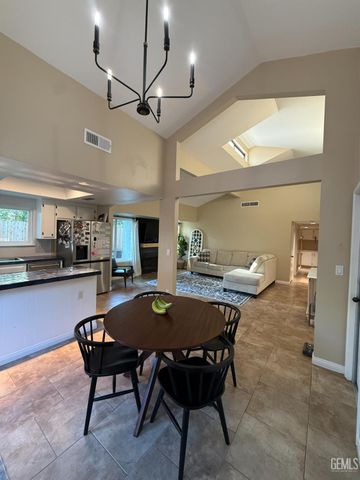 3708 Meade Court, Bakersfield, CA 93309