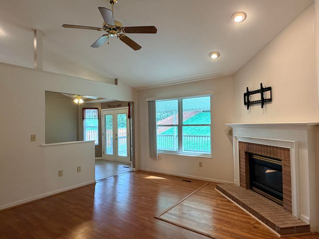 6527 Tall Oaks Drive, Florence, KY 41042