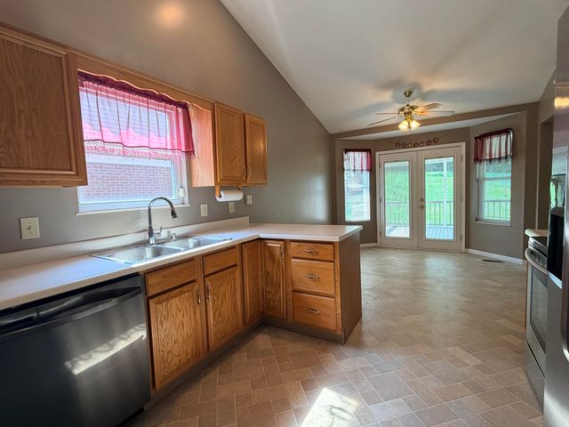 6527 Tall Oaks Drive, Florence, KY 41042