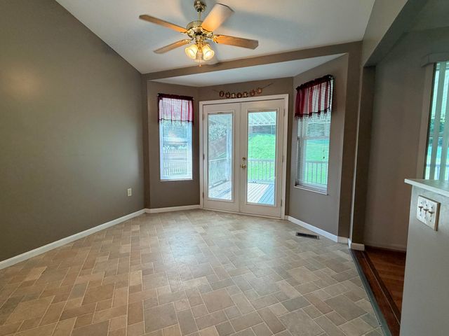 6527 Tall Oaks Drive, Florence, KY 41042