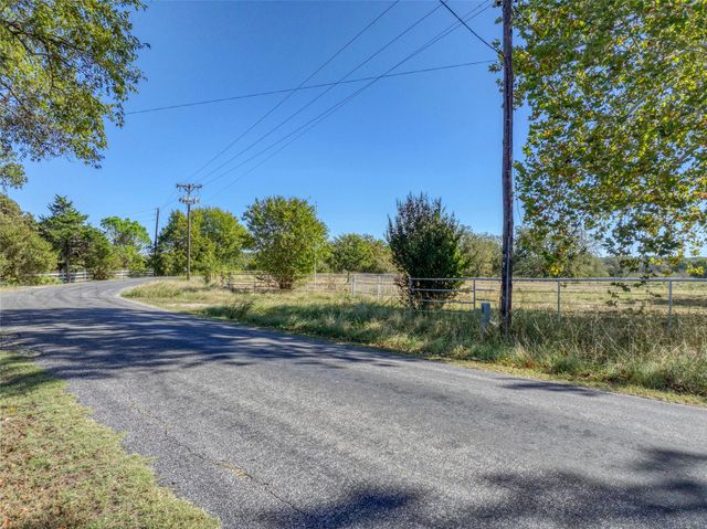 4231 Spalding Road, Sadler, TX 76264