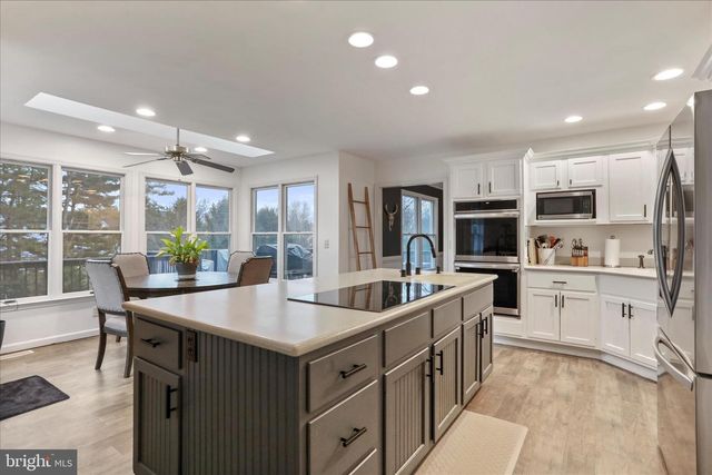 10745 HERSHEY DR, Williamsport, MD 21795