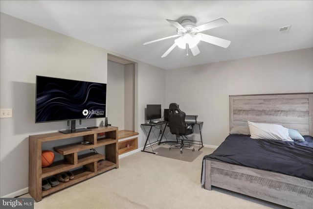 10745 HERSHEY DR, Williamsport, MD 21795