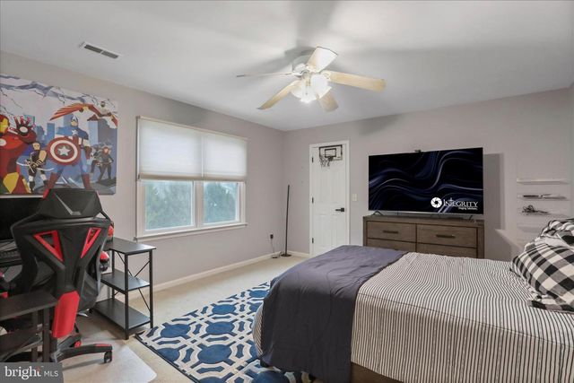 10745 HERSHEY DR, Williamsport, MD 21795