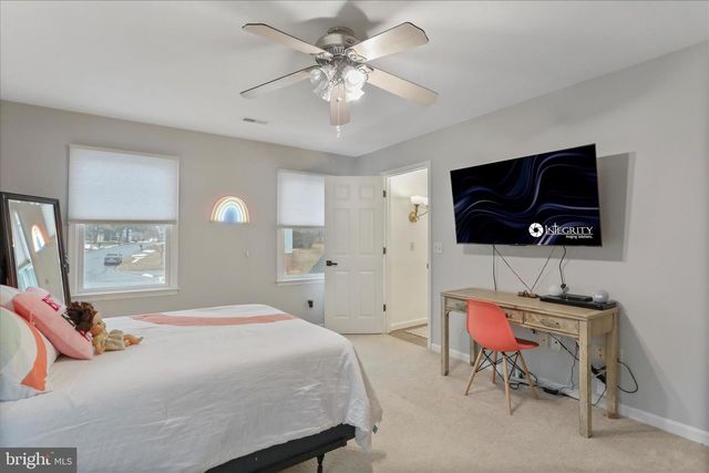 10745 HERSHEY DR, Williamsport, MD 21795