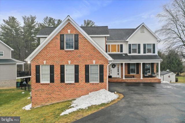 10745 HERSHEY DR, Williamsport, MD 21795