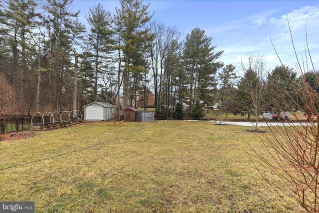 10745 HERSHEY DR, Williamsport, MD 21795