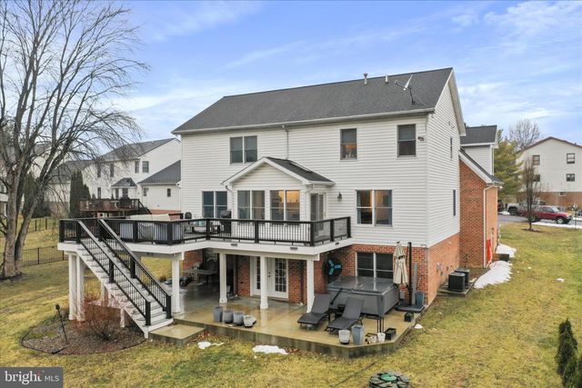 10745 HERSHEY DR, Williamsport, MD 21795