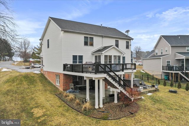 10745 HERSHEY DR, Williamsport, MD 21795