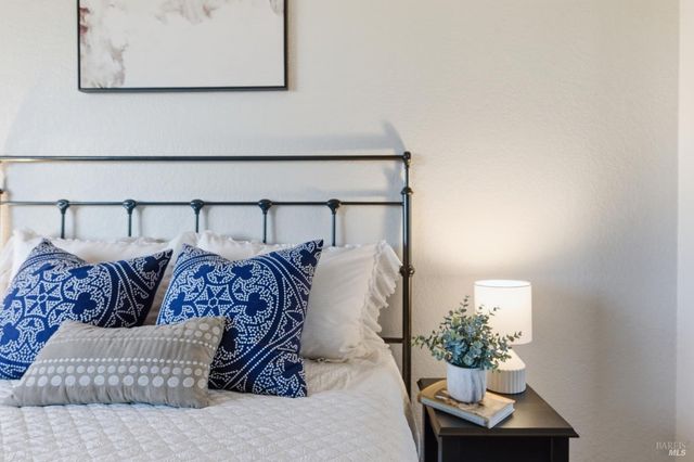 74 Hector Ln, Novato, CA 94949