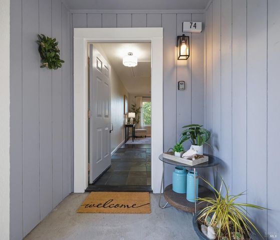 74 Hector Ln, Novato, CA 94949