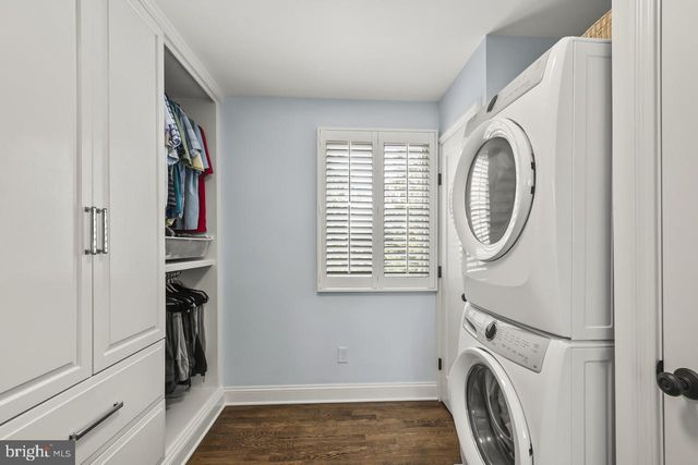 5005 RHOADES PL, Alexandria, VA 22304