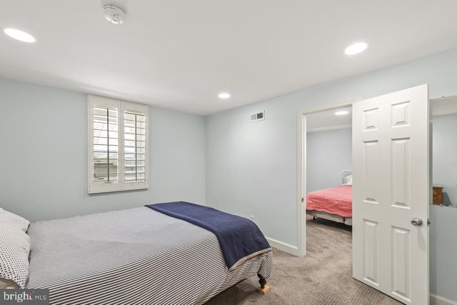 5005 RHOADES PL, Alexandria, VA 22304