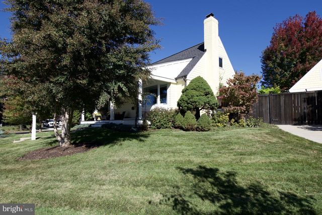 5005 RHOADES PL, Alexandria, VA 22304