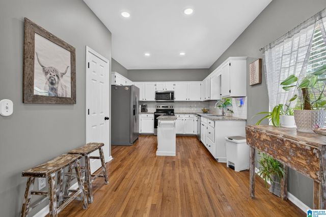 105 PARK FOREST TERRACE, Alabaster, AL 35007