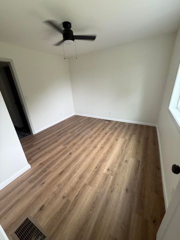 1777 Old Frankfort Road, Lawrenceburg, KY 40342