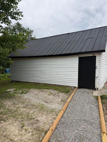 1777 Old Frankfort Road, Lawrenceburg, KY 40342