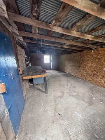 1777 Old Frankfort Road, Lawrenceburg, KY 40342