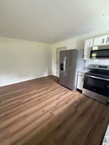 1777 Old Frankfort Road, Lawrenceburg, KY 40342