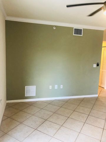 6510 Emerald Dunes Drive 304, West Palm Beach, FL 33411