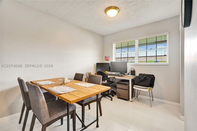 15645 SW 74th Cir Dr 6-5, Miami, FL 33193