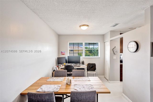 15645 SW 74th Cir Dr 6-5, Miami, FL 33193